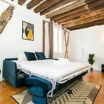 Louvre - Rivoli City Apartment